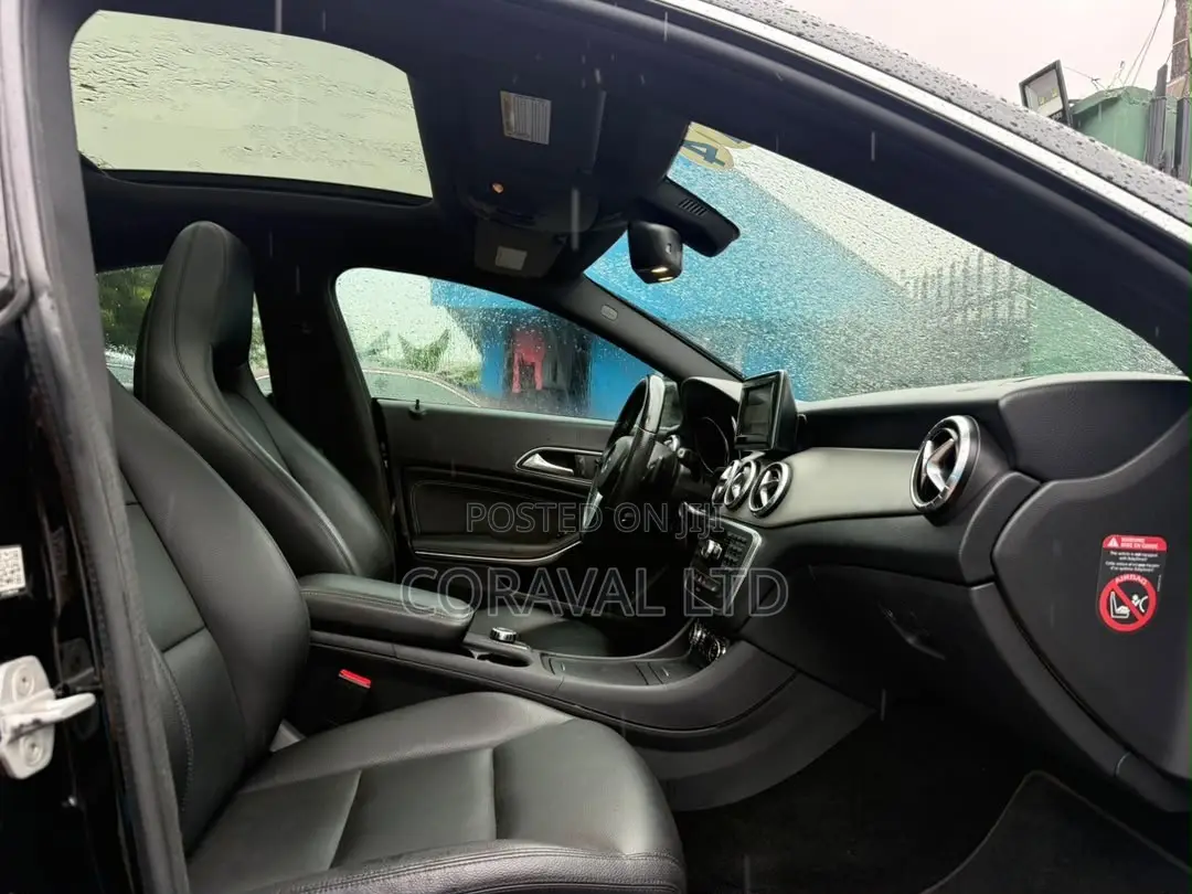 Mercedes-Benz C250 2014 Black