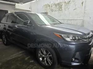 Toyota Highlander 2015 Blue