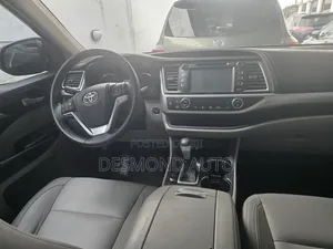 Toyota Highlander 2015 Blue