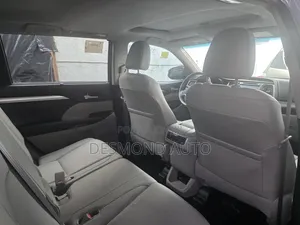 Toyota Highlander 2015 Blue