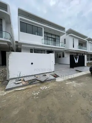 4bdrm Duplex in Lekki for sale