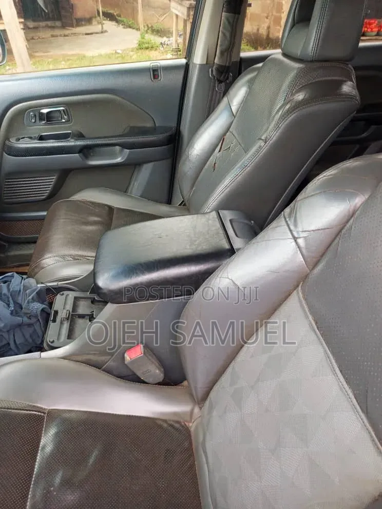 Honda Pilot 2005 Blue