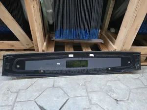 E300 2019/2020 W213 No 1 Panoramic Roof Glass Available