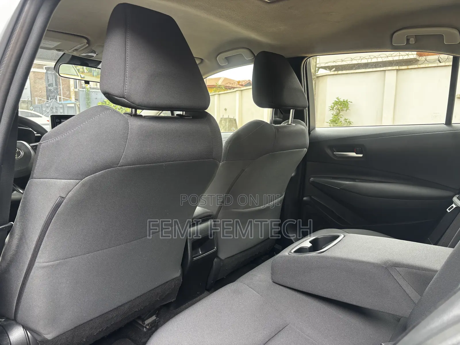 Toyota Corolla LE 2020 Silver