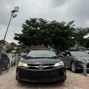Toyota Camry 2016 Black