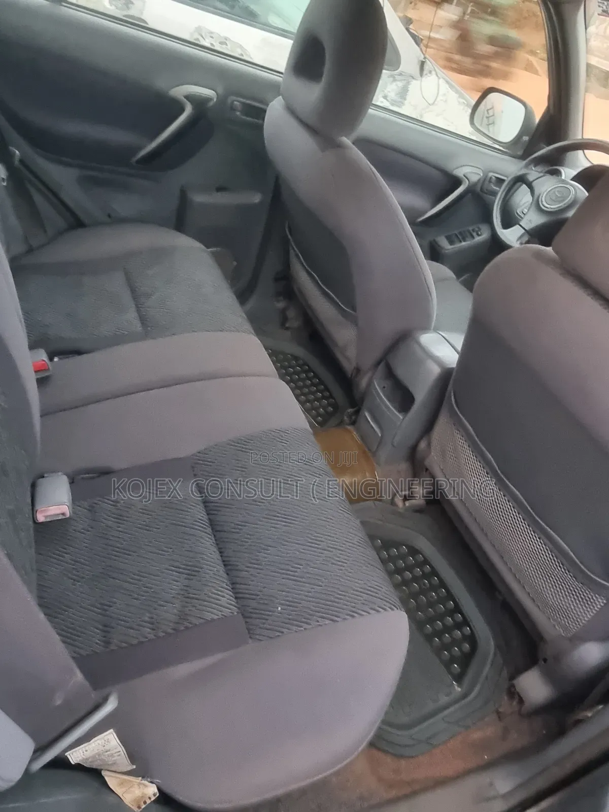 Toyota RAV4 2005 Silver