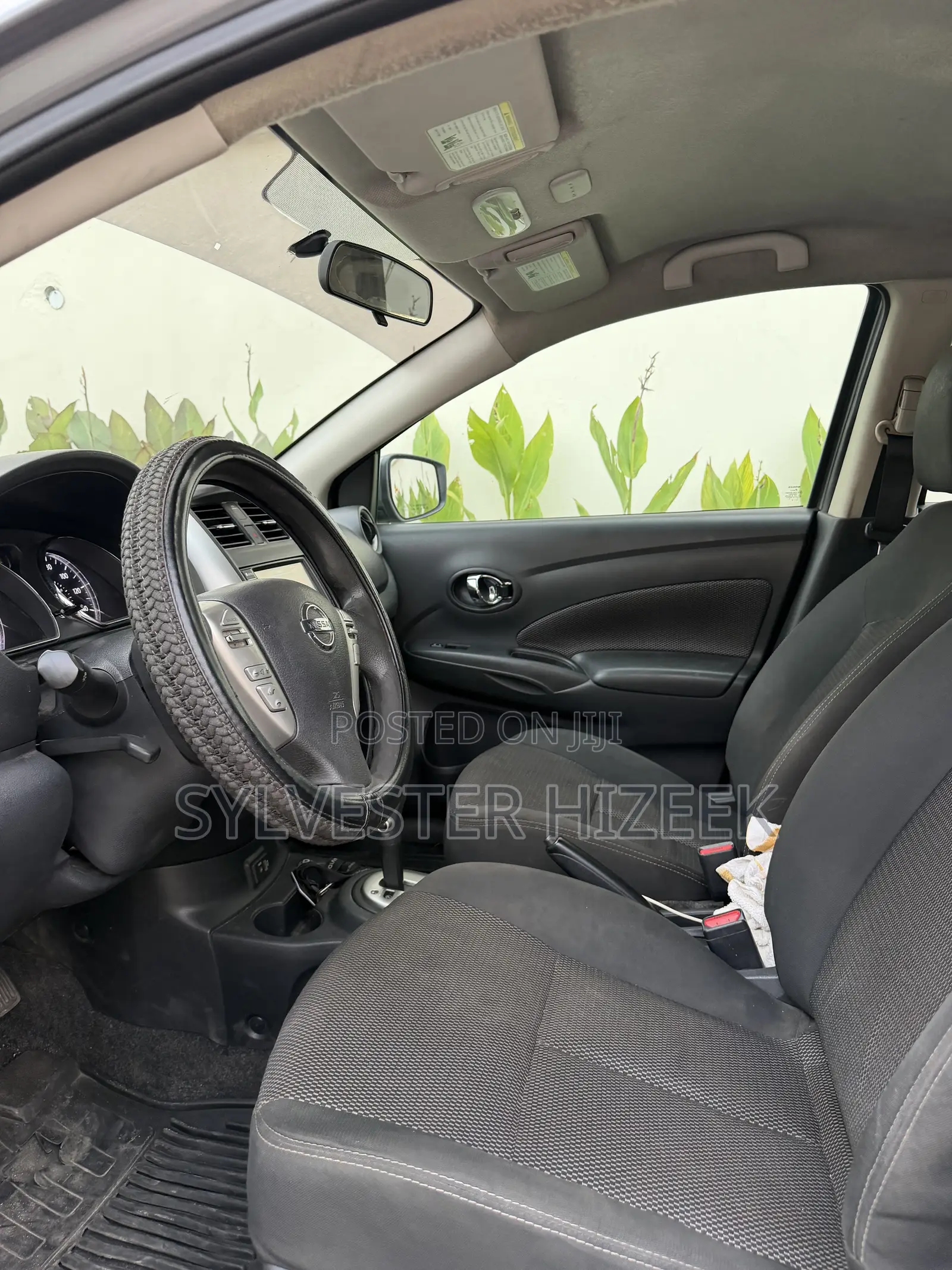 Nissan Versa 2018 Gray