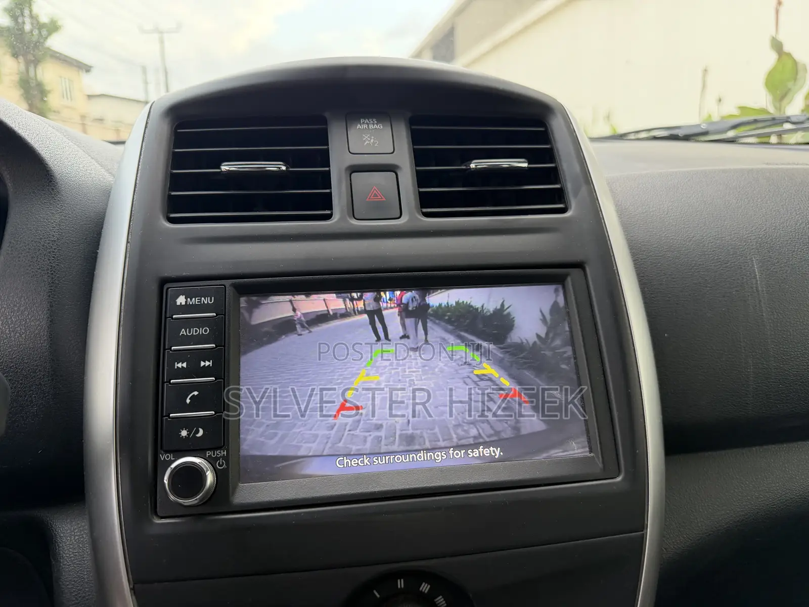 Nissan Versa 2018 Gray