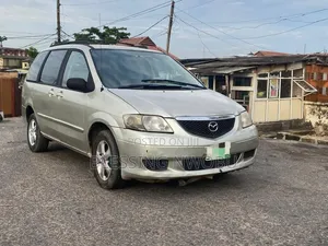 Mazda MPV 2004 Gold