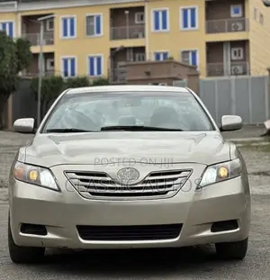 Toyota Camry 2008 Gold