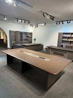 Top High Quality Luxury Conference Table