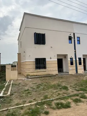 4bdrm Duplex in Brians And Hammers, Life Camp for sale