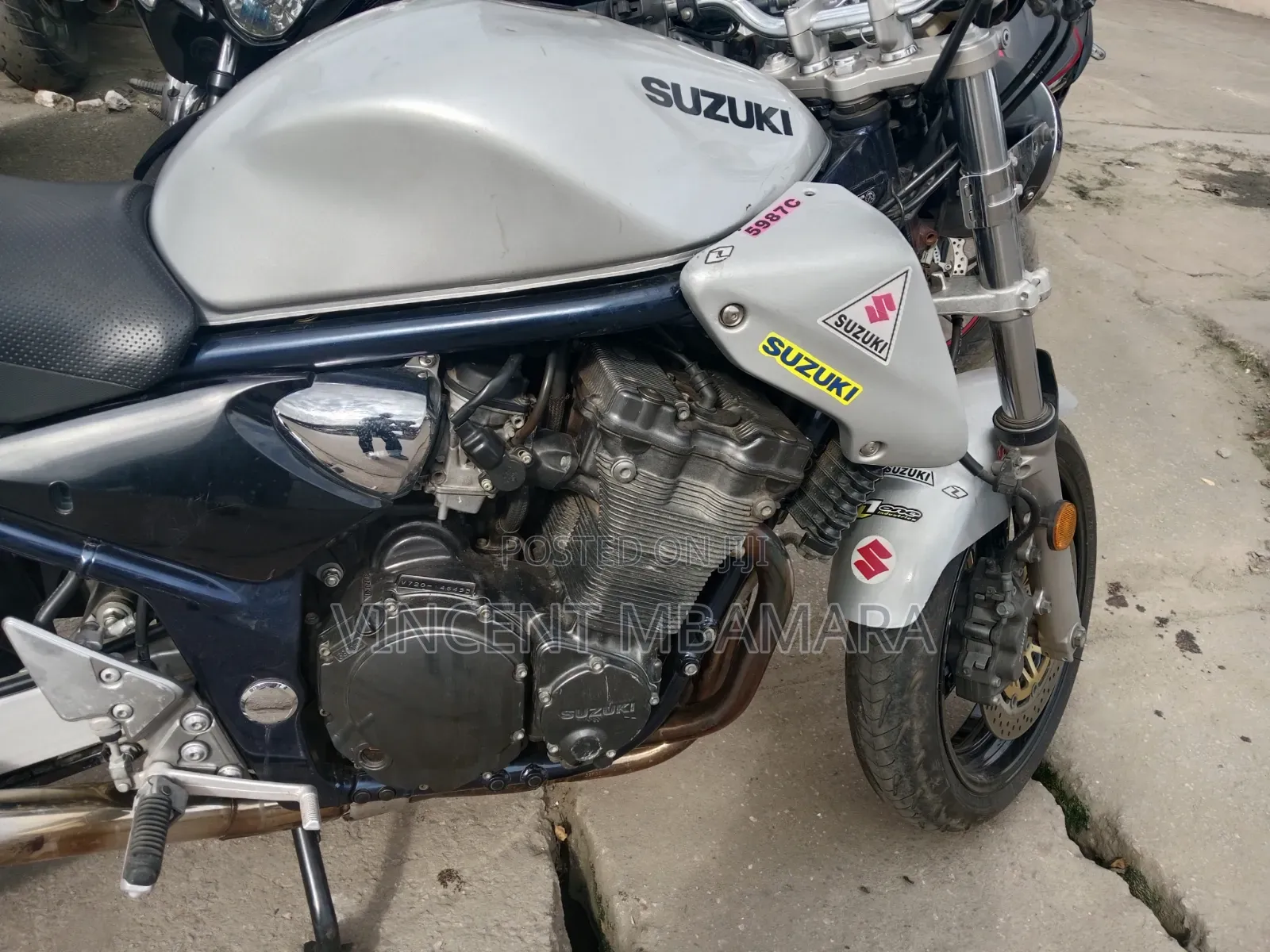 Suzuki Bandit 2003 Silver