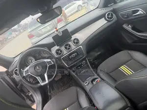 Mercedes-Benz CLA-Class CLA 250 4MATIC Sedan 2015 Gray