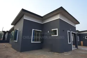 2bdrm Bungalow in Queen'S Park Estate, Obafemi-Owode for sale