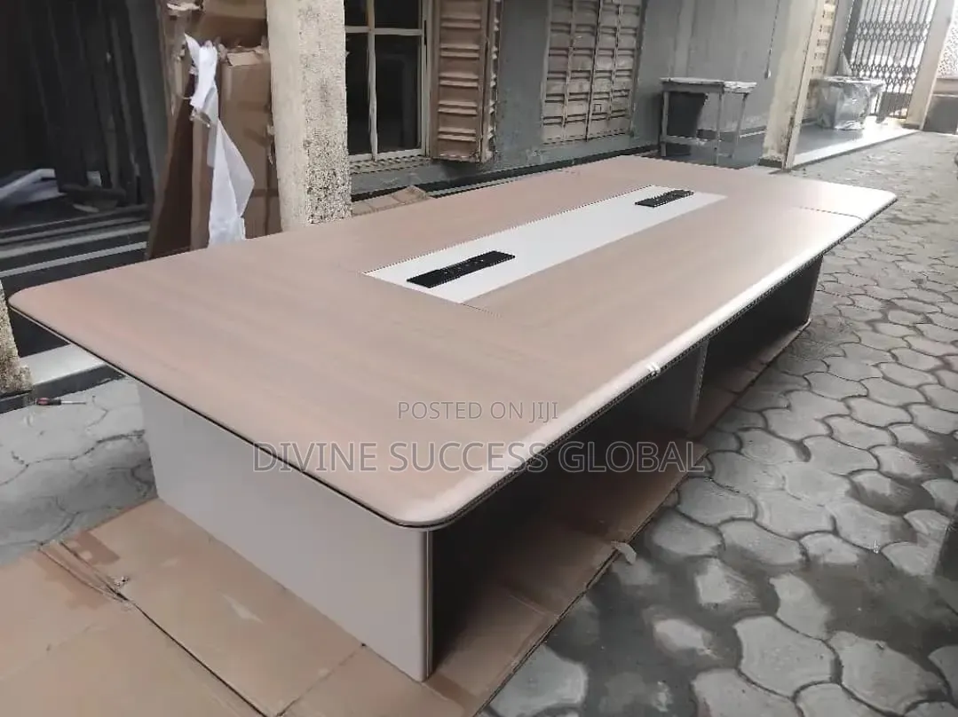 Luxury Quality Standard Confidence Table