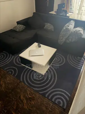 Quality Center Rug 5ft by 7ft