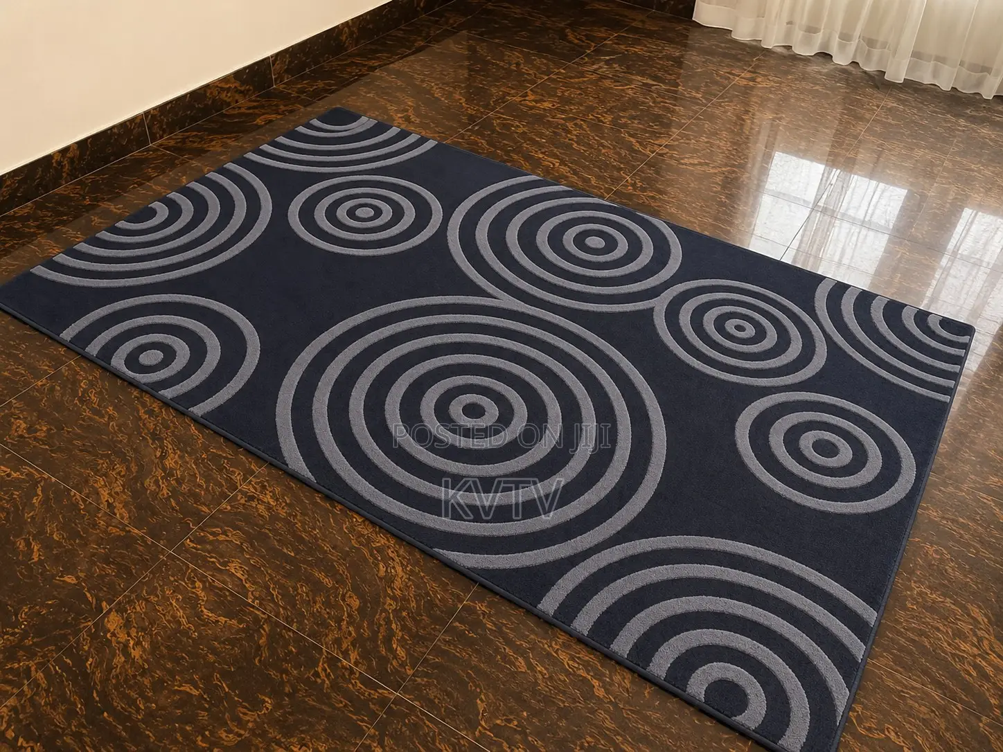 Quality Center Rug 5ft by 7ft