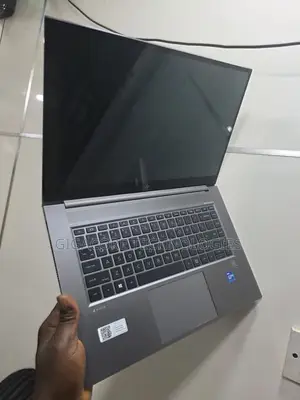 Laptop HP ZBook Studio G8 32GB Intel Core i7 SSD 512GB