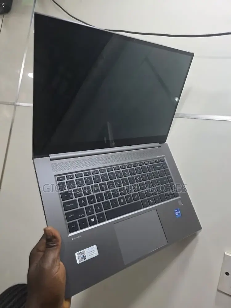 Laptop HP ZBook Studio G8 32GB Intel Core i7 SSD 512GB