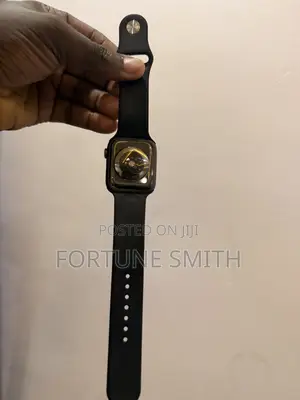 Apple Series 5