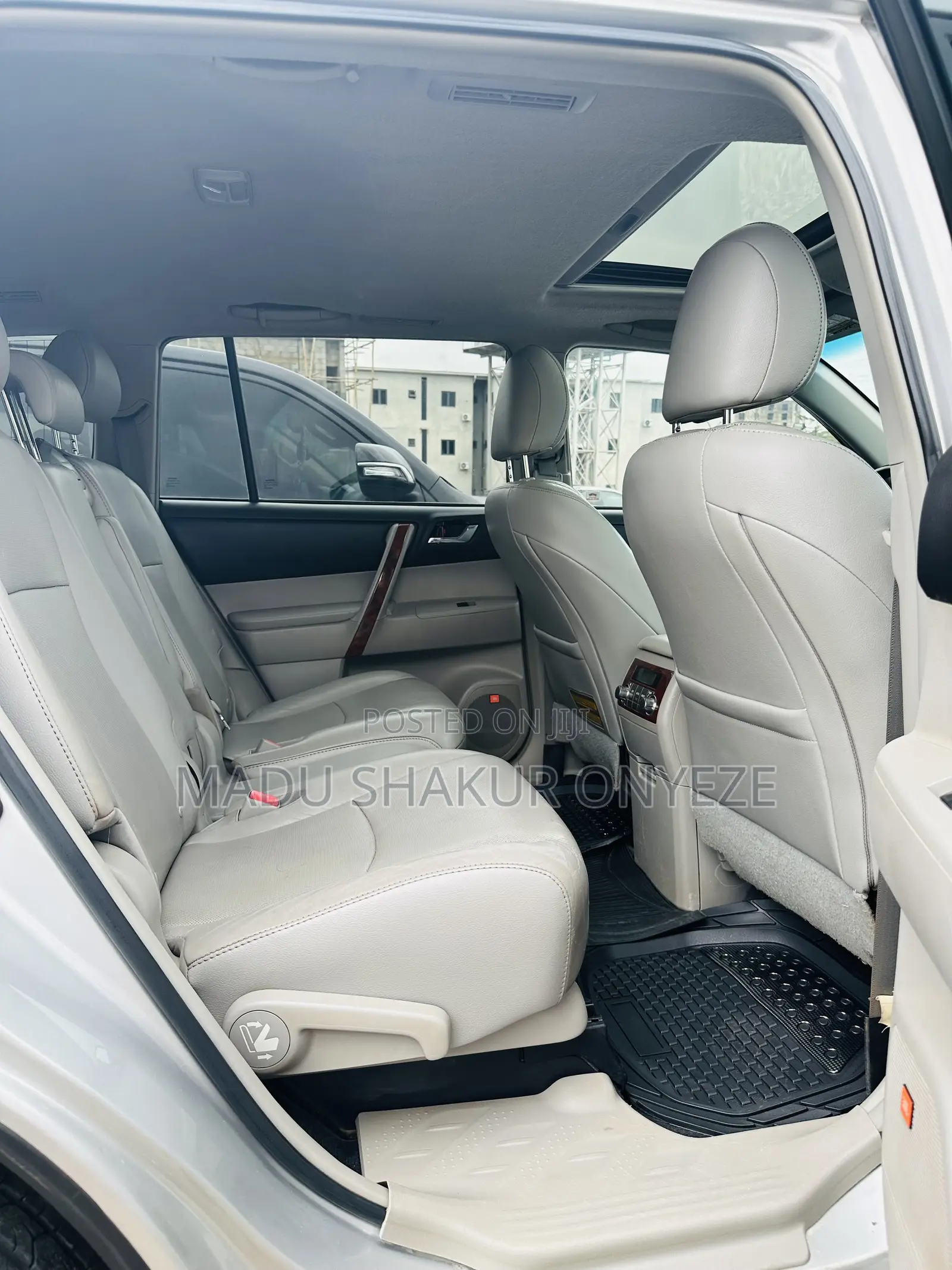 Toyota Highlander Limited 2012 Silver