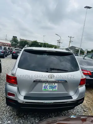 Toyota Highlander Limited 2012 Silver