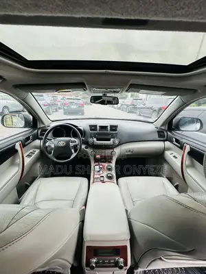 Toyota Highlander Limited 2012 Silver