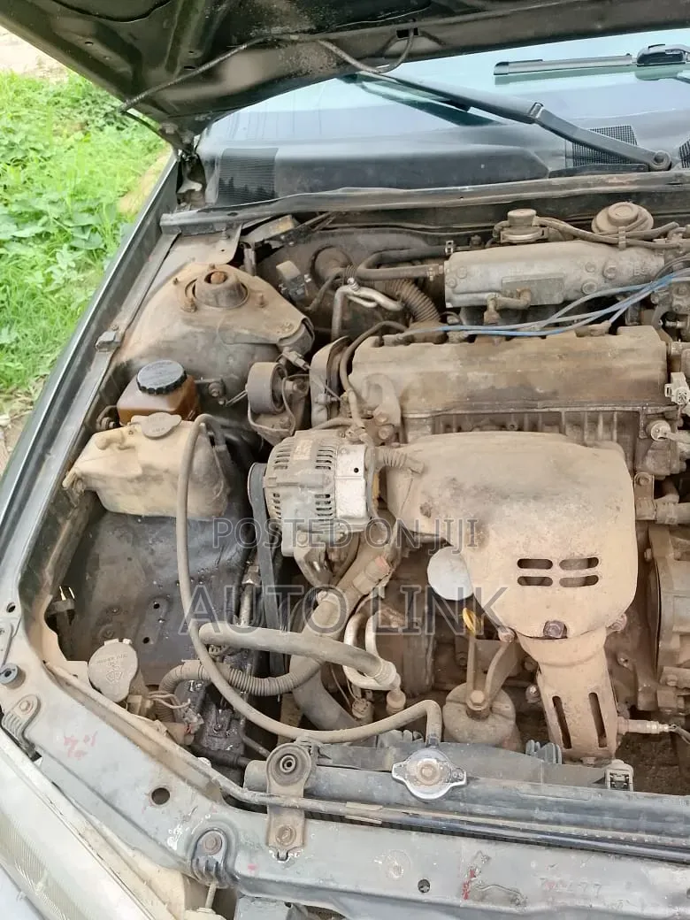 Toyota Camry 2000 Gray