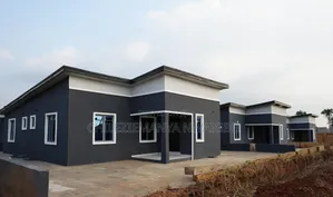 3bdrm Bungalow in Queen'S Park Estate, Obafemi-Owode for sale