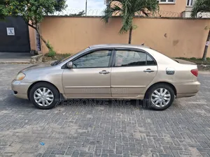 Toyota Corolla 2007 Gold