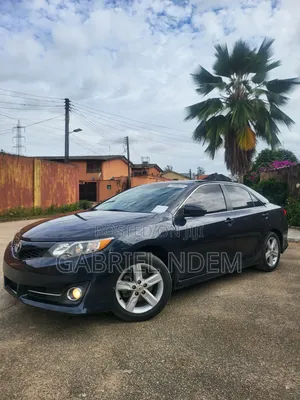Toyota Camry SE 4dr Sedan (2.5L 4cyl 6A) 2012 Green