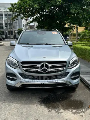Mercedes-Benz GLE-Class 2018 Blue