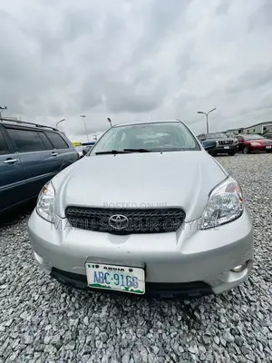 Toyota Matrix Hatchback FWD (1.8L 4cyl 5M) 2008 Silver