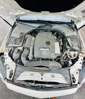 Mercedes-Benz C200 2017 White
