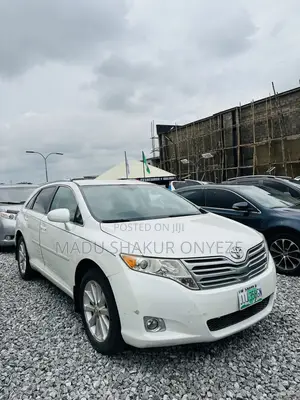 Toyota Venza LE 2010 White