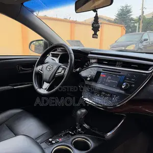 Toyota Avalon XLE 4dr Sedan (3.5L 6cyl 6A) 2014 White