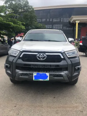 Toyota Hilux 2.0 VVT-i 2010 White