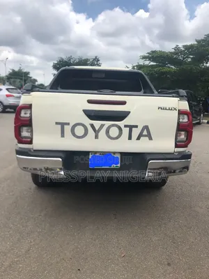 Toyota Hilux 2.0 VVT-i 2010 White