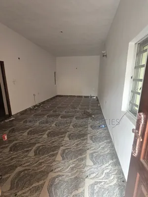 2bdrm Block of Flats in Green Estate, Apple Junction for rent
