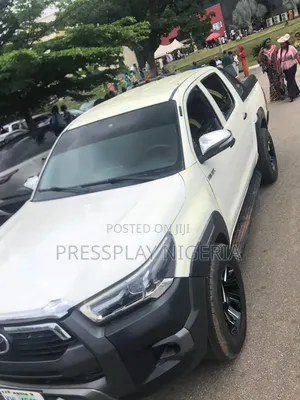 Toyota Hilux 2.0 VVT-i 2010 White