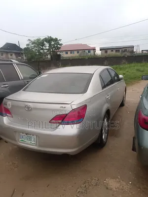 Toyota Avalon XLS 2006 Gray