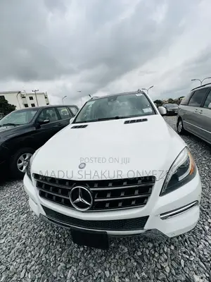 Mercedes-Benz M Class ML350 4MATIC 4dr SUV AWD (3.5L 6cyl 7A) 2014