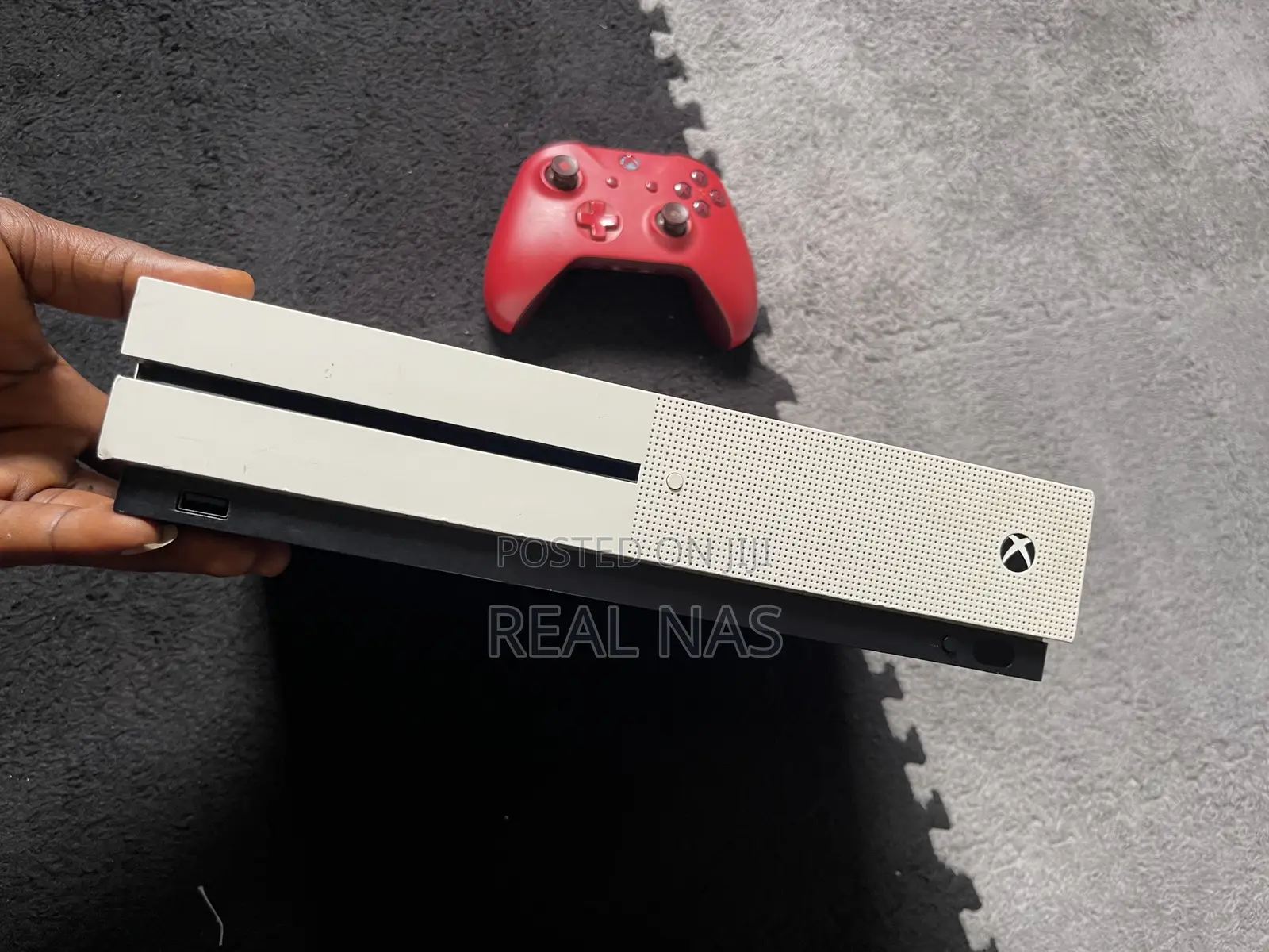 Xbox One S