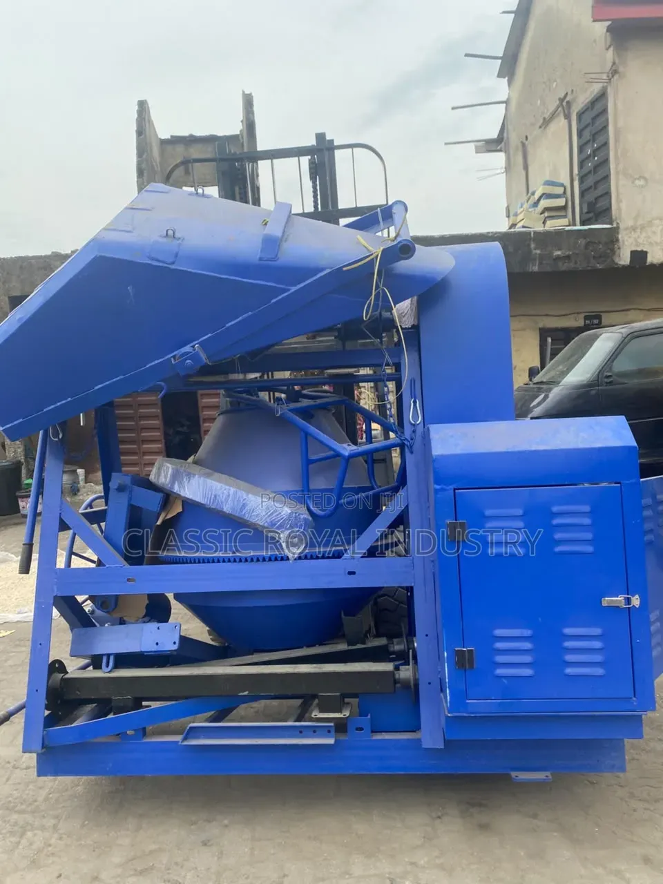 Self Carrier Concrete Mixer 510 Liters