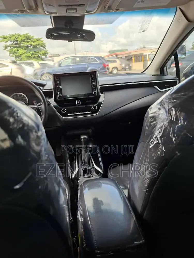 Toyota Corolla 2020 Silver