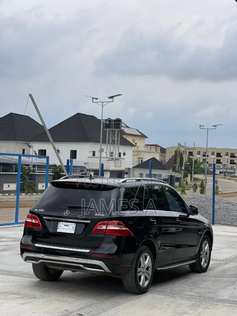 Mercedes-Benz M Class 2012 Black