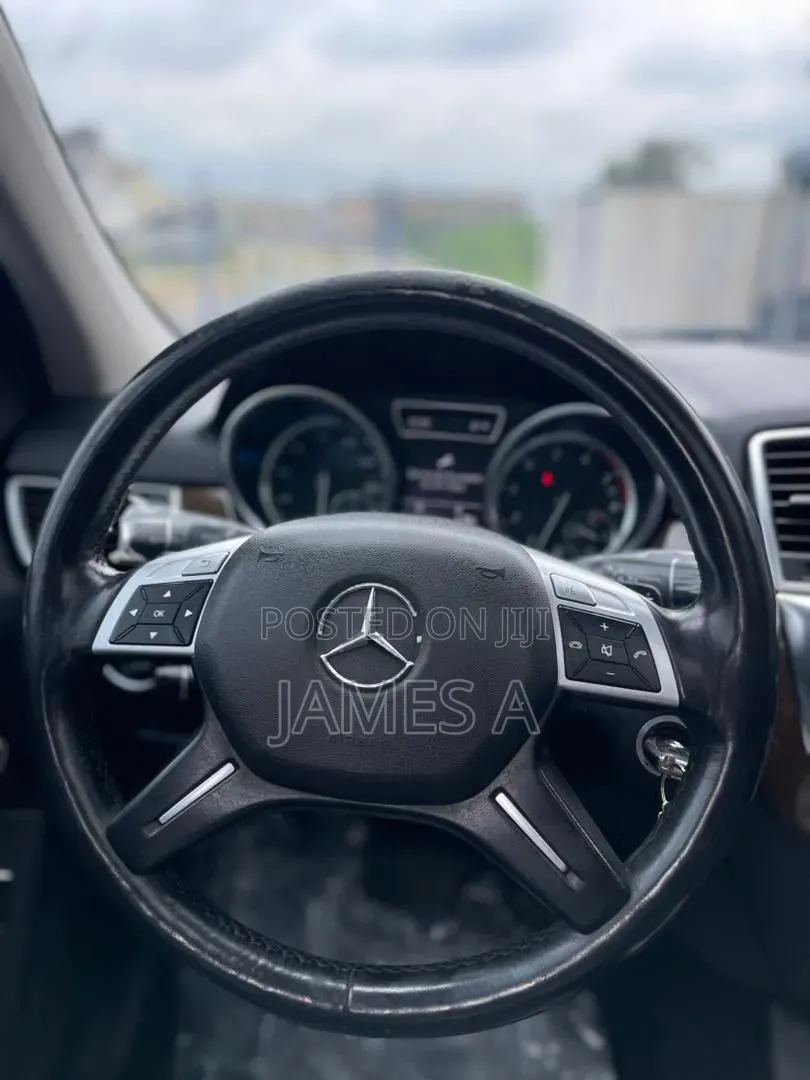 Mercedes-Benz M Class 2012 Black