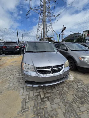 Dodge Caravan 2013 Beige
