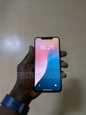 Apple iPhone XS Max 64 GB Gold